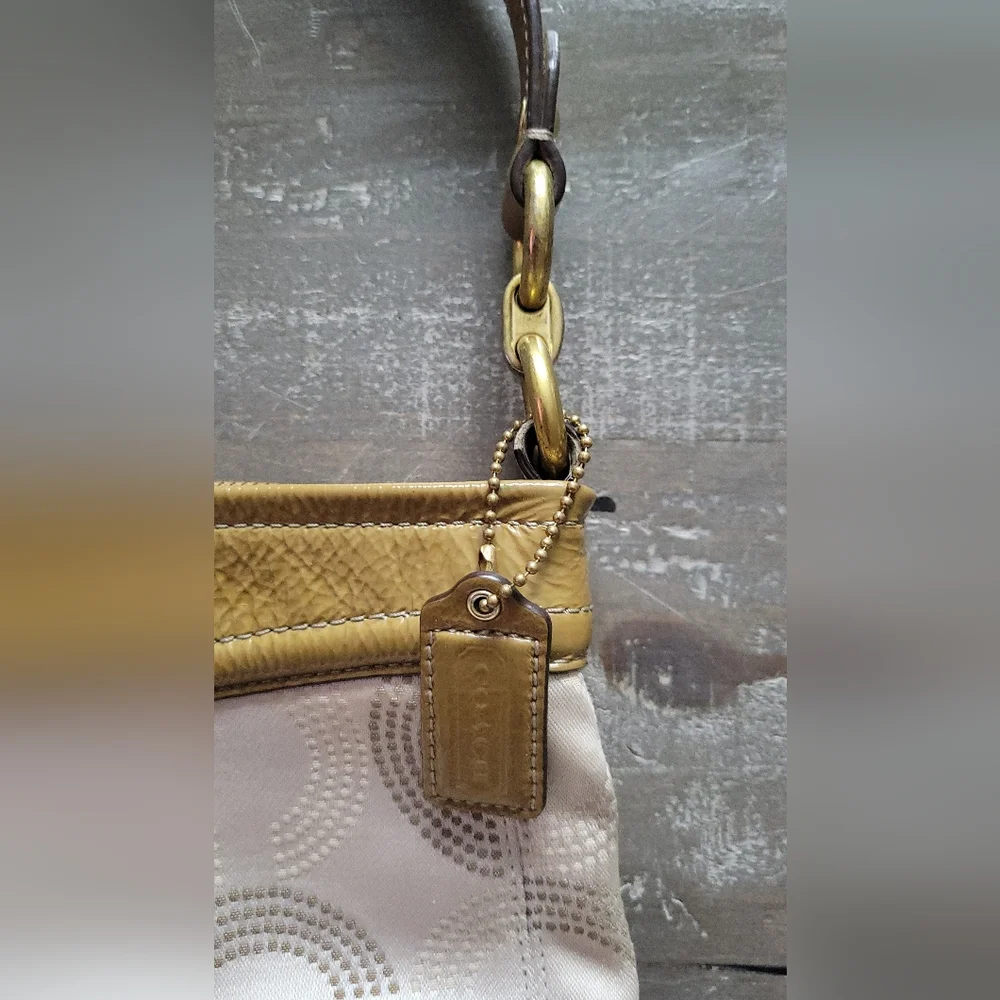 Vintage Coach Ashley Dotted Op Art Signature shoulder bag